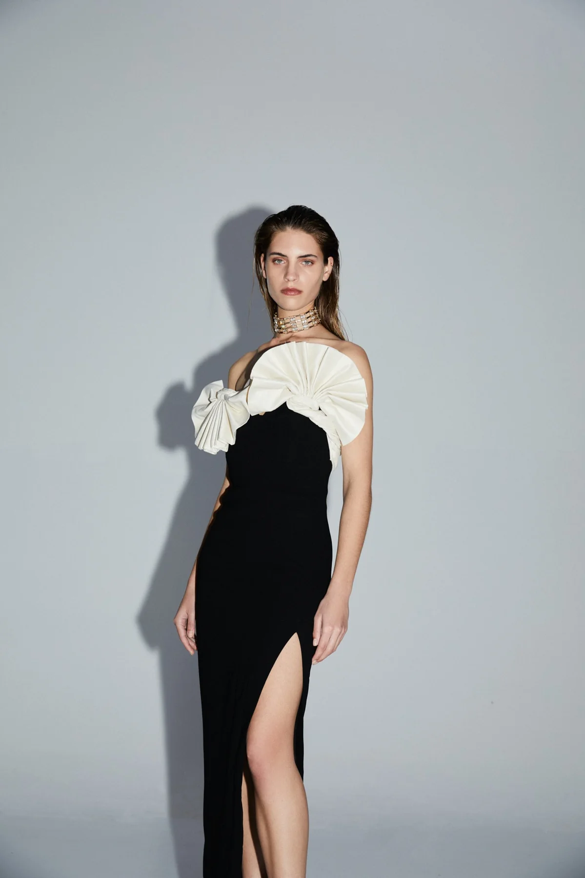Pleated Detail Midi Dress Black White HV9661