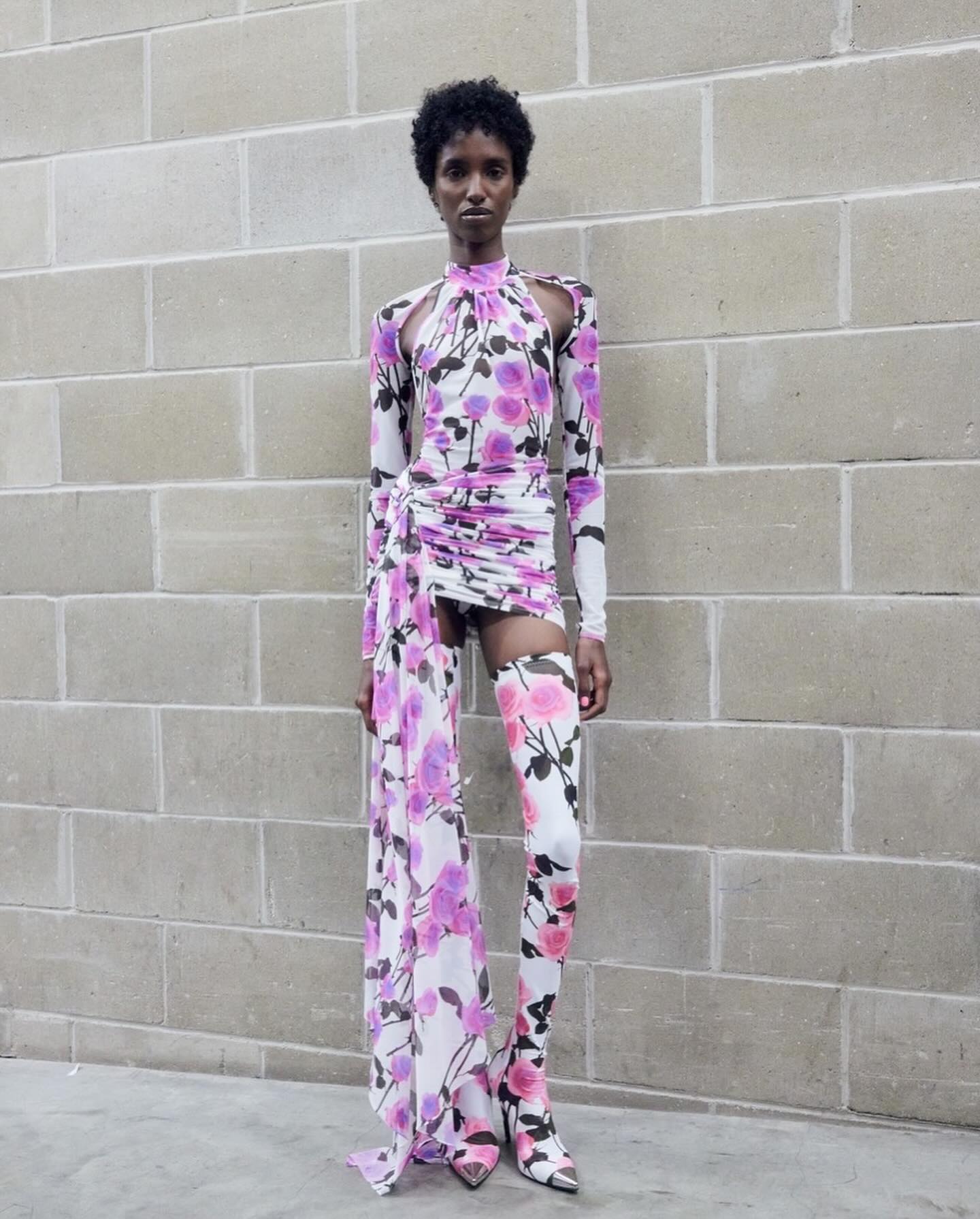 Long Sleeve Floral Backless Dress Pink HV1938