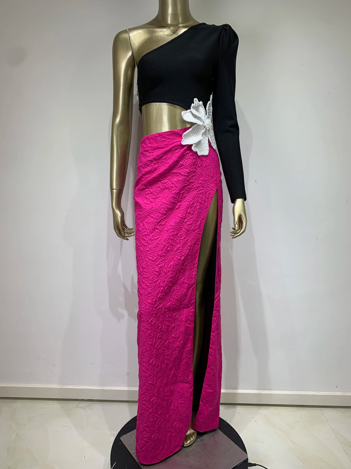 One Sleeve Flower Maxi Dress Black Hot Pink HV9931