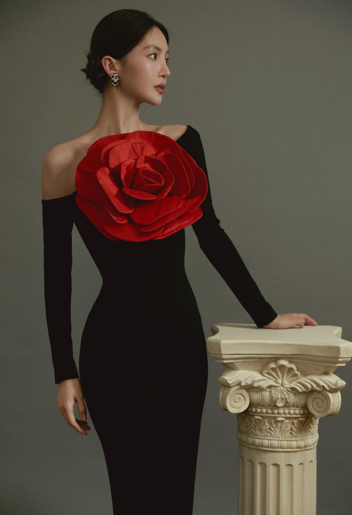 Long Sleeve Rose Detail Maxi Dress Black Red HV1031