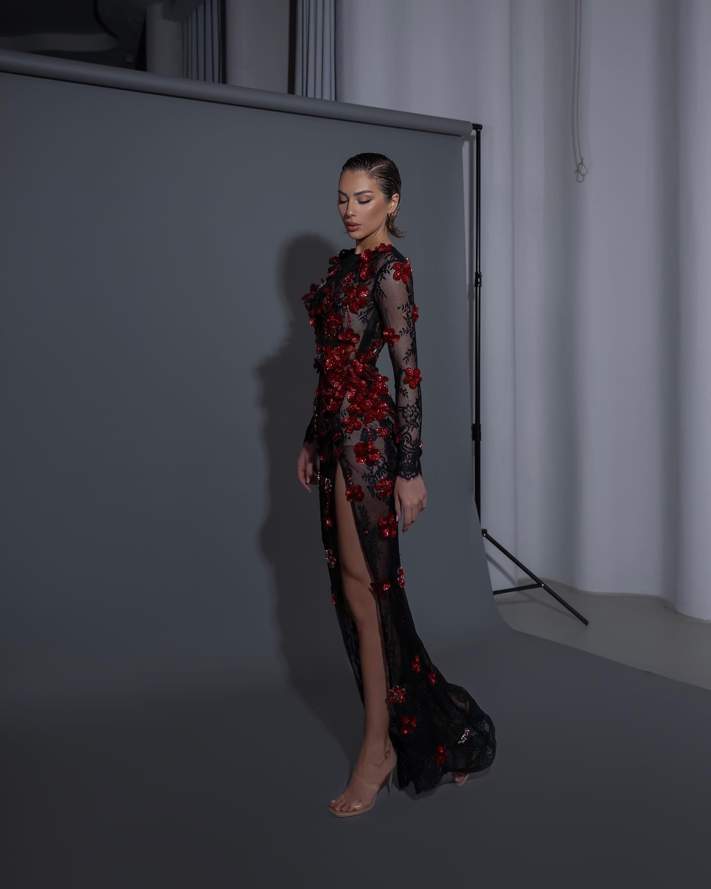 Long Sleeve Floral Detail Lace Maxi Dress Black Red HV1761