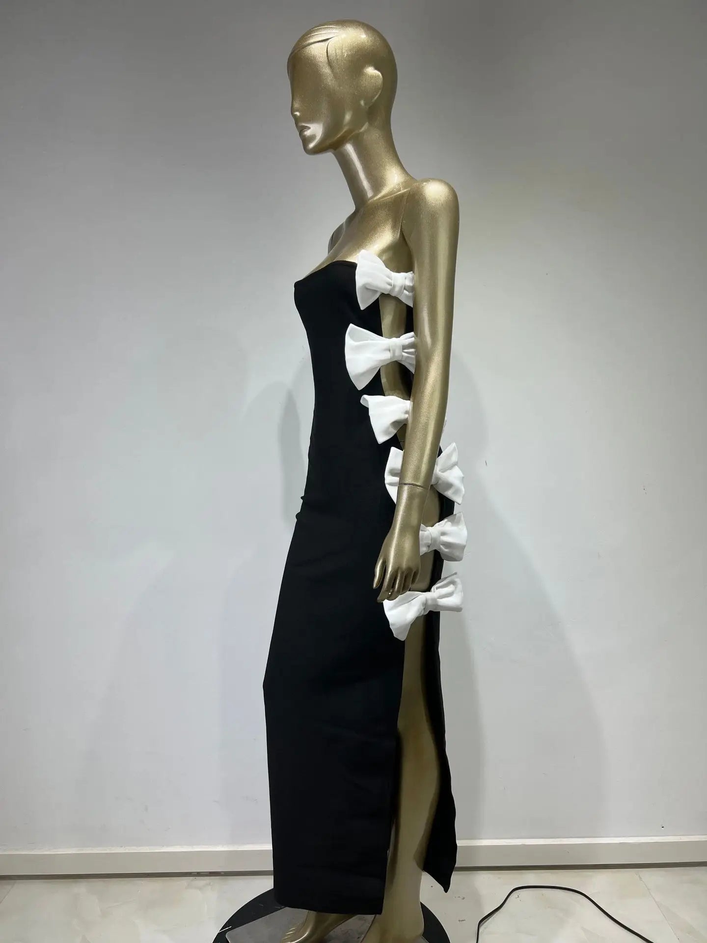 Strapless Bow Detail Maxi Velvet Dress Black White HV1944