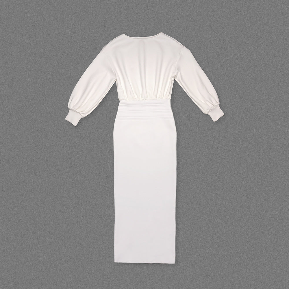 เดรสยาวแขนยาว สีขาว รหัส HV2654