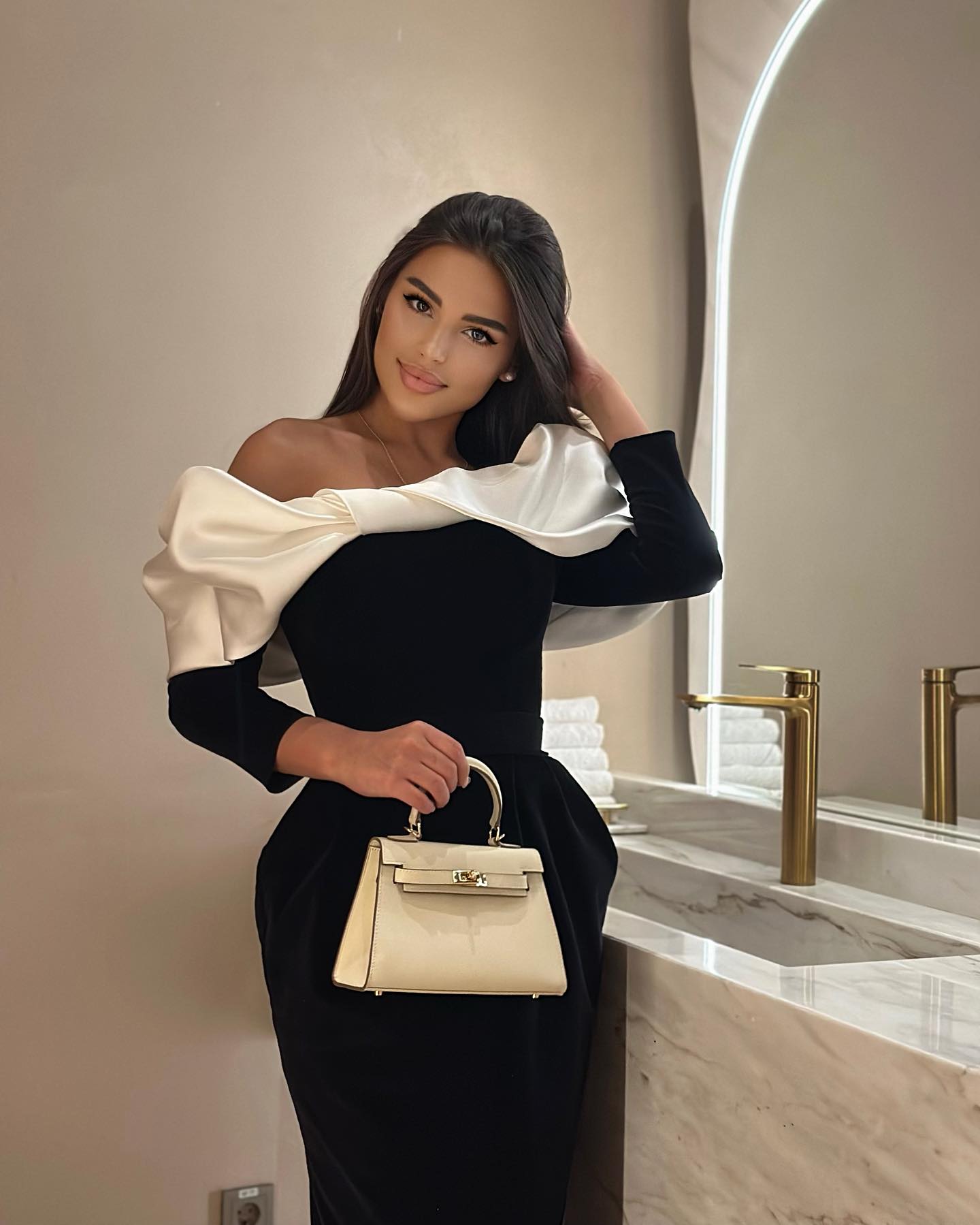 Long Sleeve Puff Bardot Midi Dress Black White HV9640