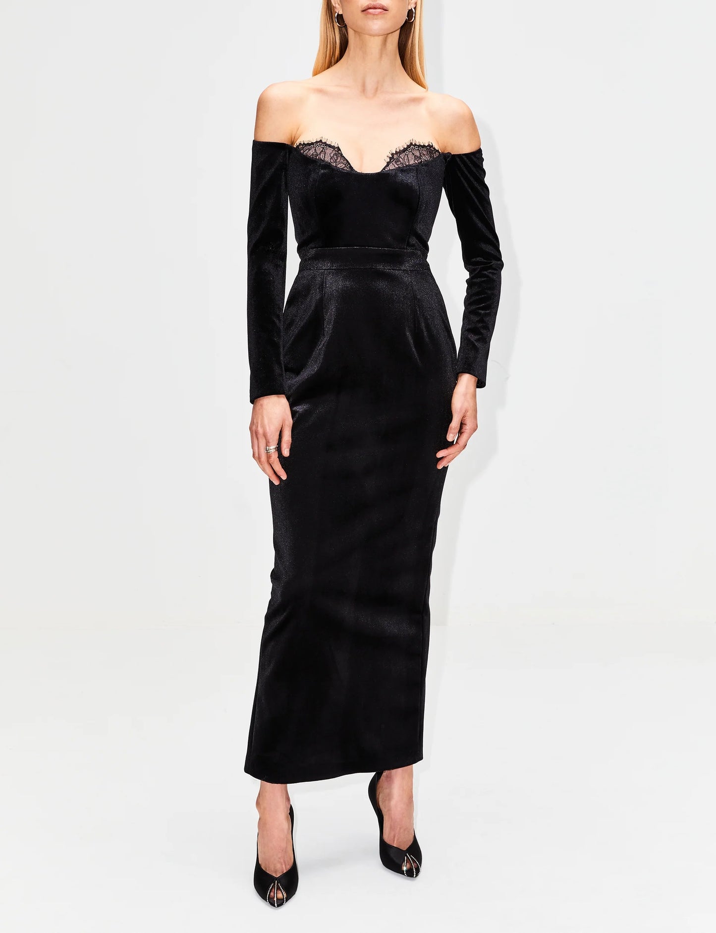 Long Sleeve Lace Insert Maxi Velvet Dress Black HV9962