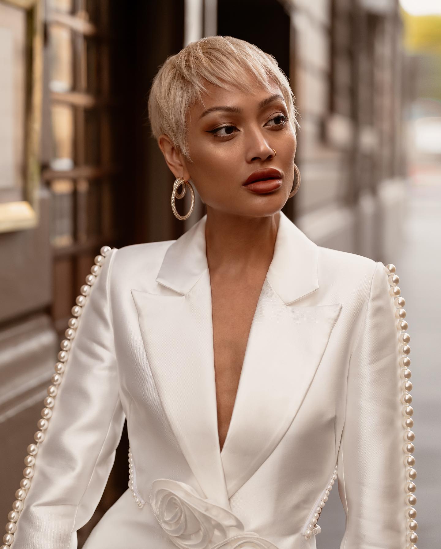 Long Sleeve Pearl Silk Suit White HV9953