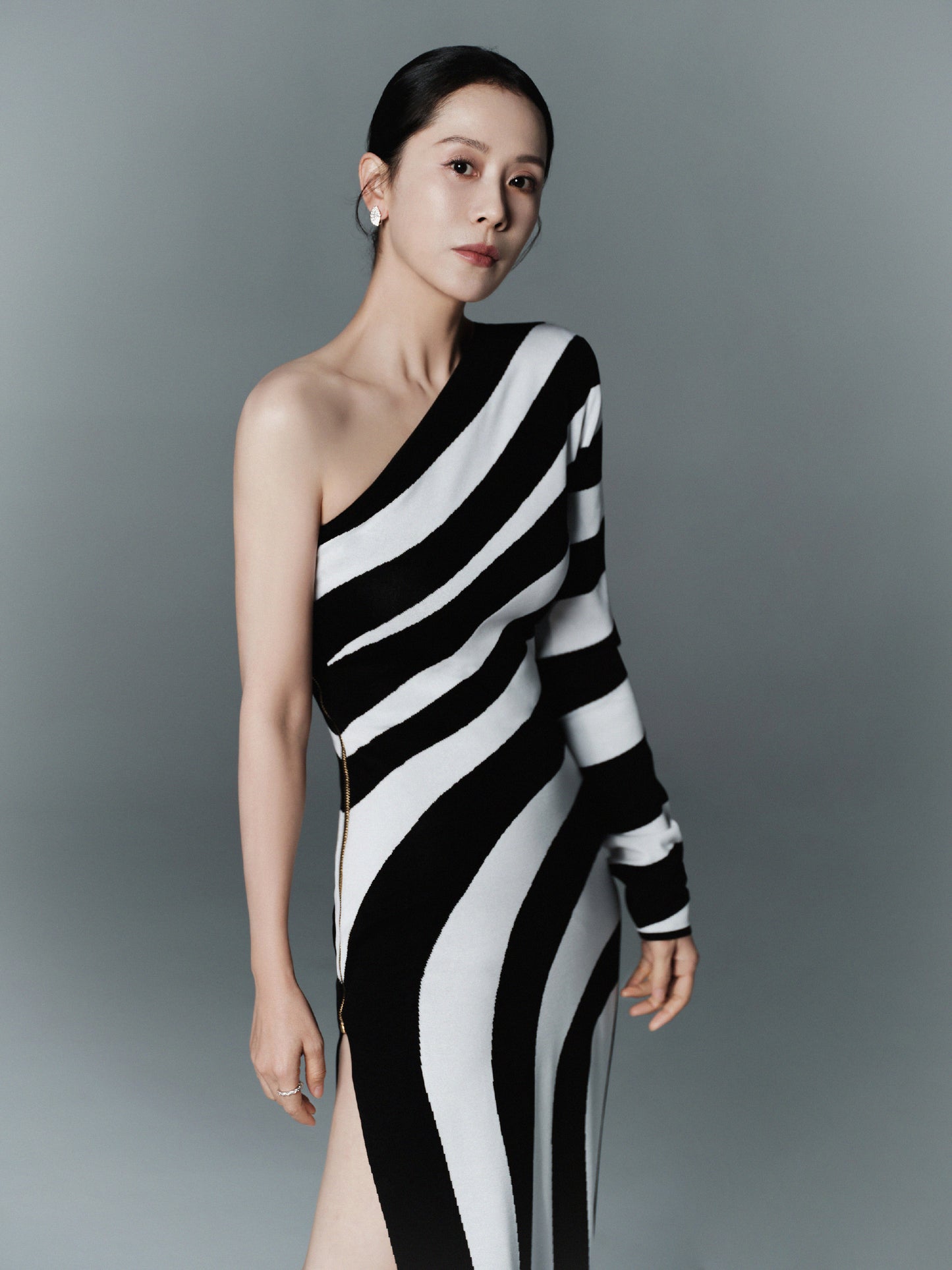 One Sleeve Striped Maxi Dress Black White HV1823