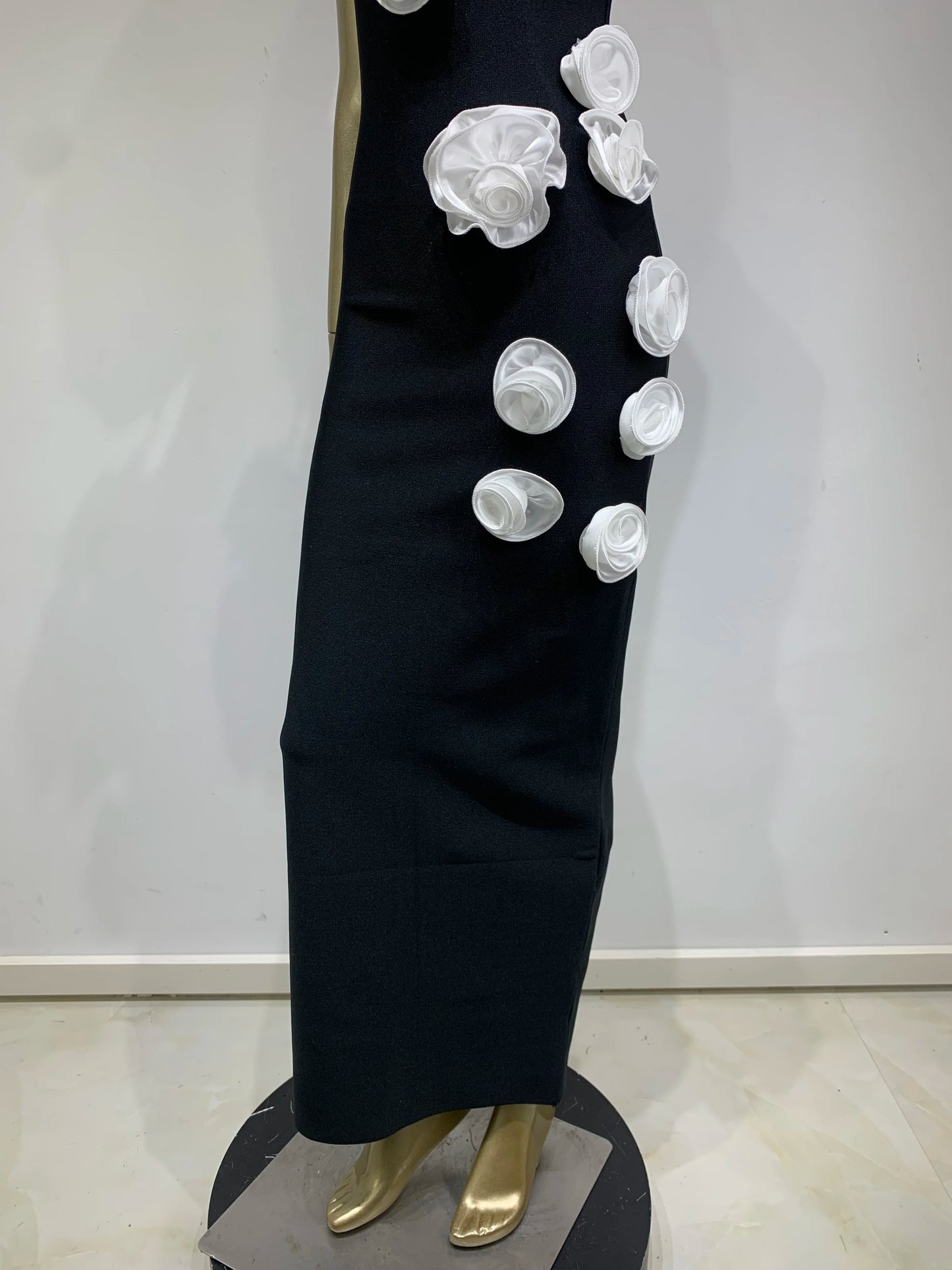 Flower Detail Pearl Straps Maxi Dress HV9874