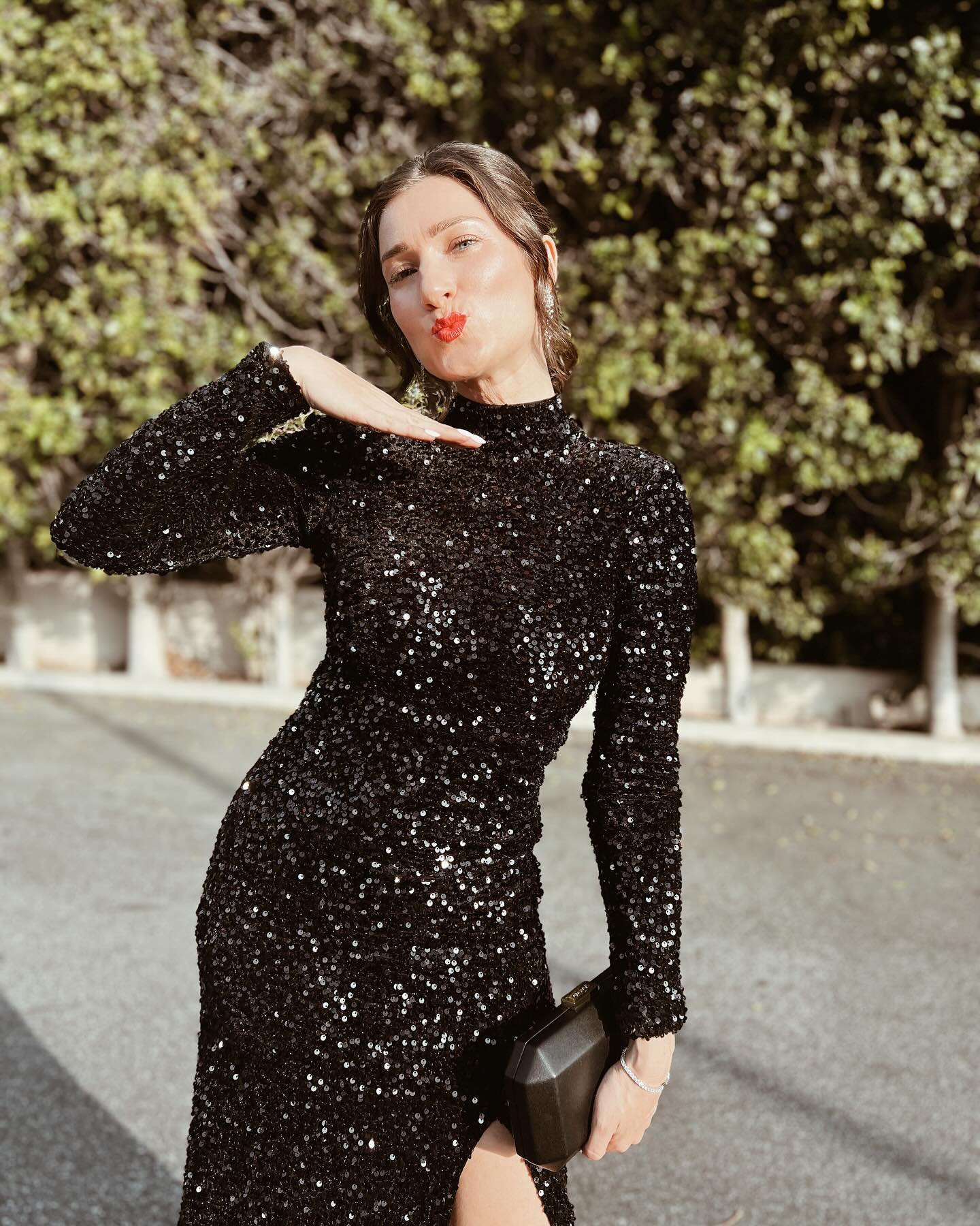 Long Sleeve Sequin Backless Maxi Dress Black HV1177