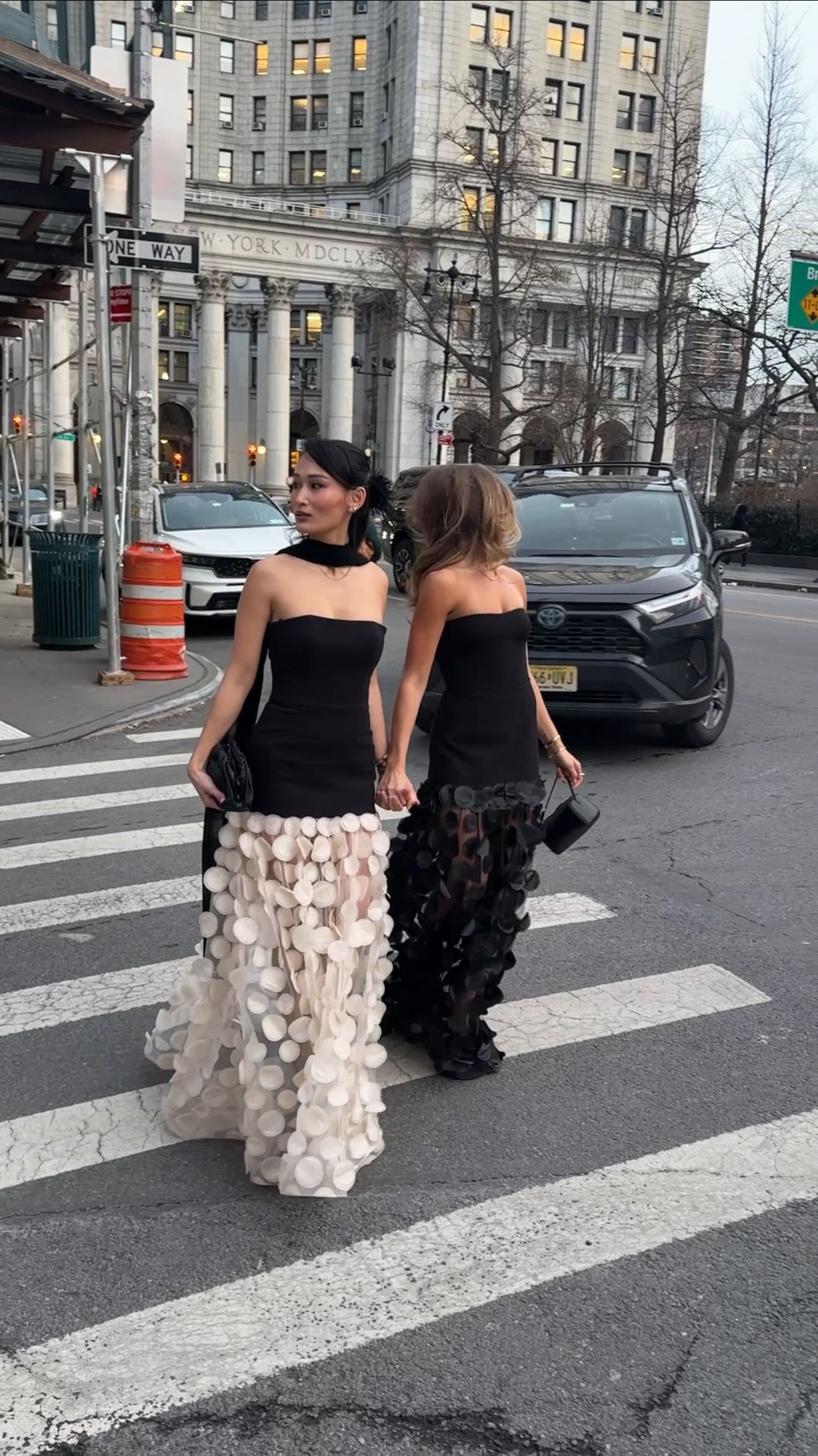 Strapless A Line Maxi Dress Black Ivory HV2067