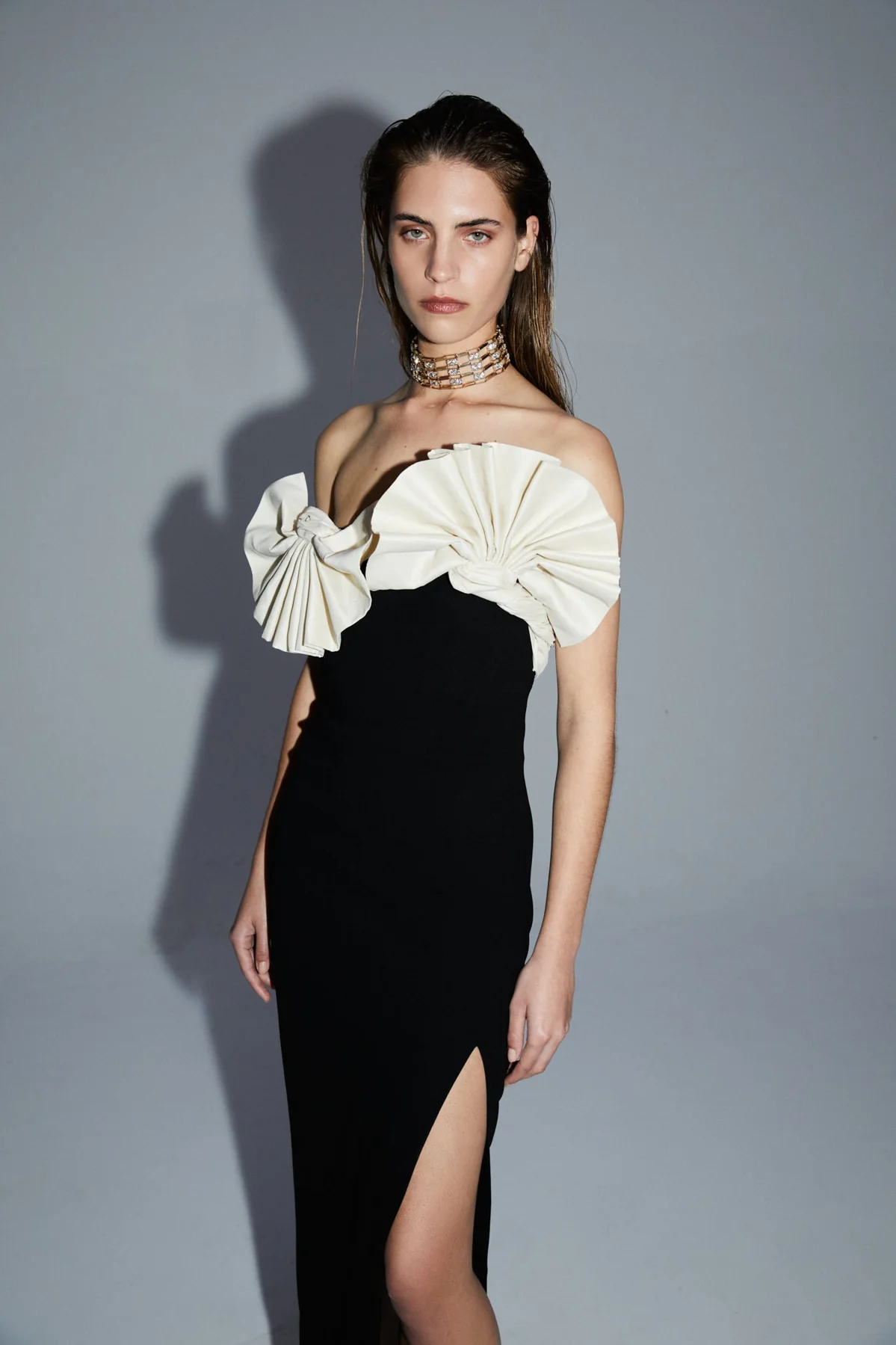 Pleated Detail Midi Dress Black White HV9661
