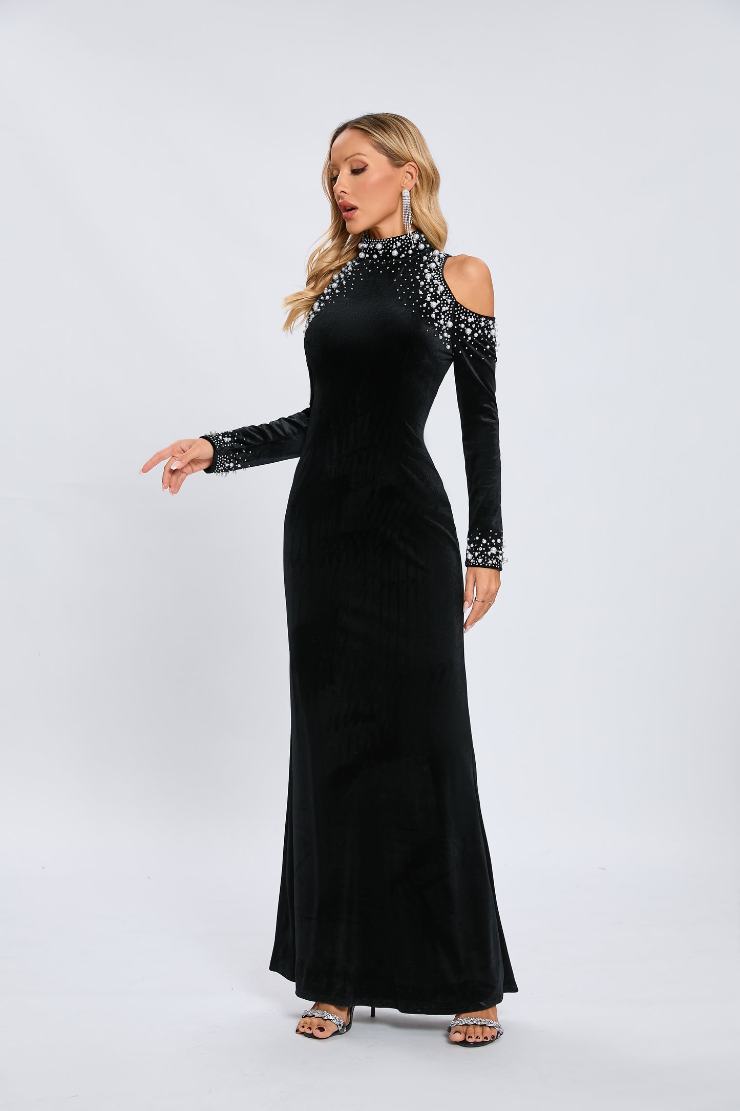Long Sleeve Pearl Crystal Maxi Velvet Dress Black HV1928