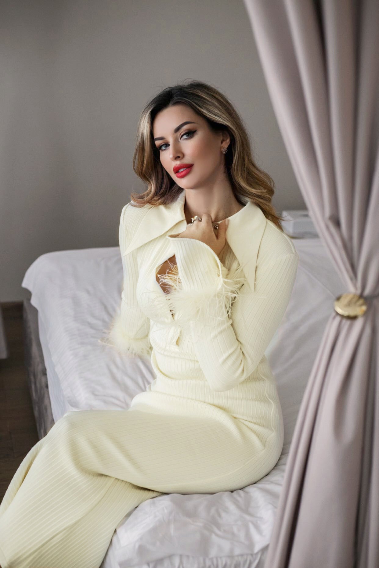 Long Sleeve Feather Ribbed Maxi Dress Ivory HV8975