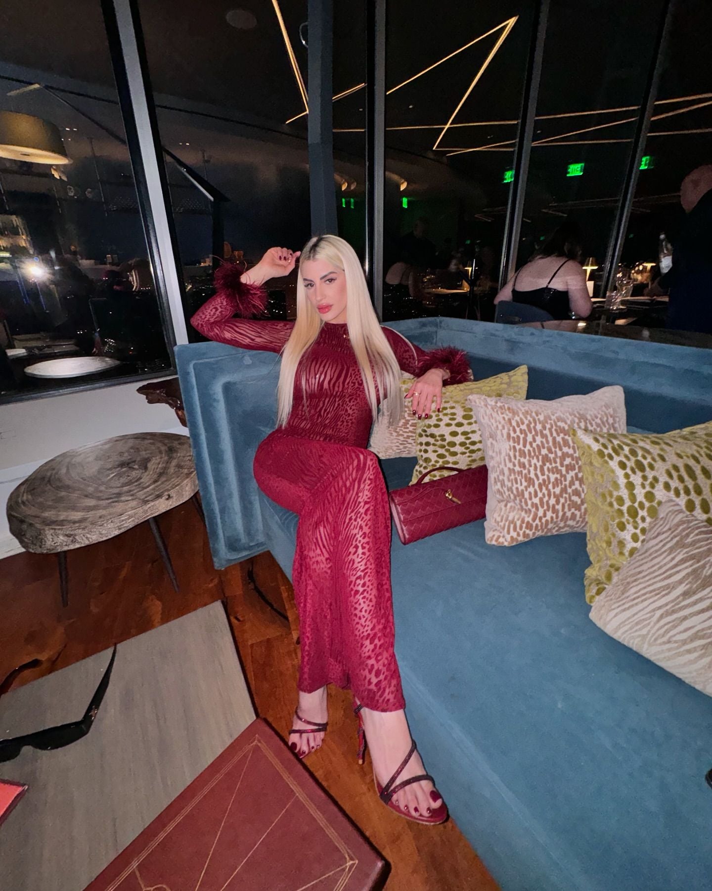 Long Sleeve Backless Maxi Dress Burgundy HV1902