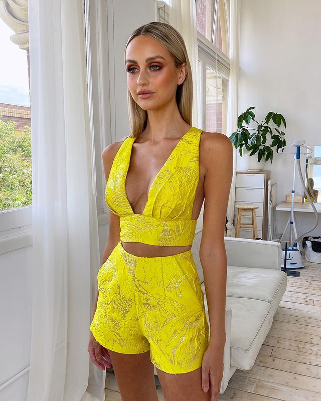 Sparkly Crop Top Shorts Set Yellow HV8488