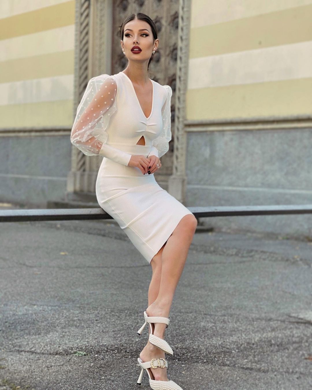 Puff Long Sleeve Midi Dress V8445
