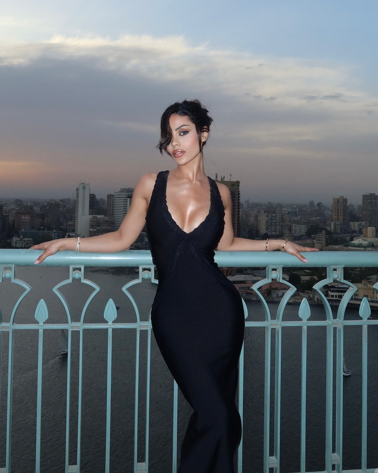 Scalloped Lace Backless Maxi Dress Black HV2421