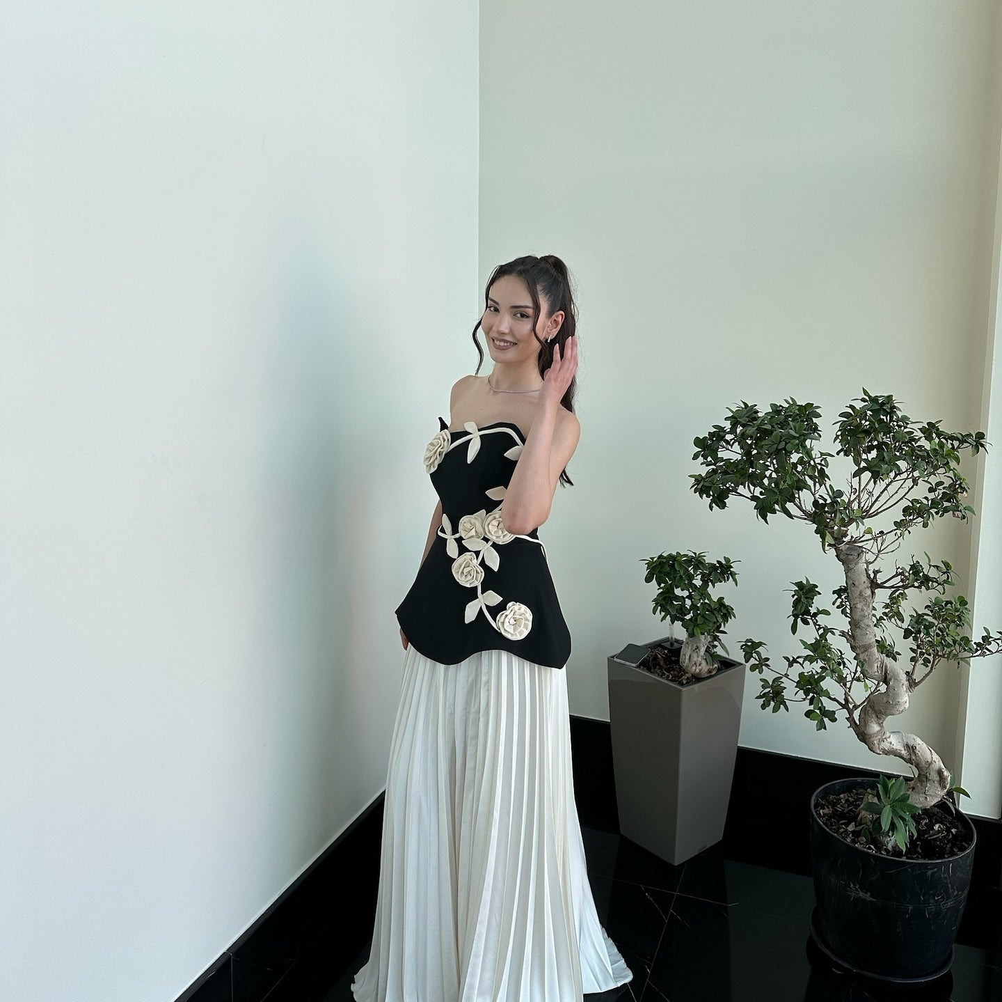 Strapless Floral Peplum Pleated Midi Dress Black White HV2612