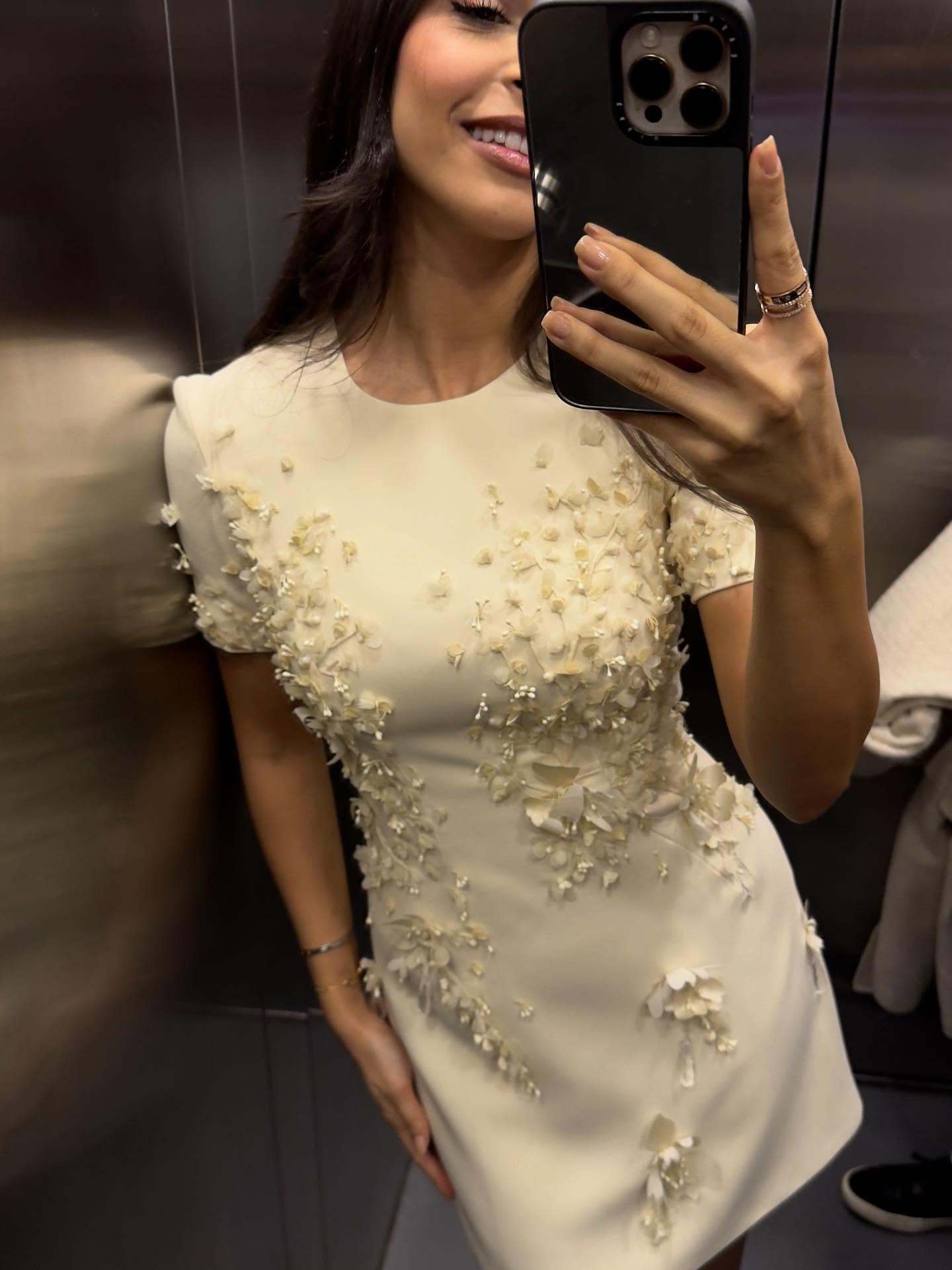 Short Sleeve Floral Dress Ivory HV2893