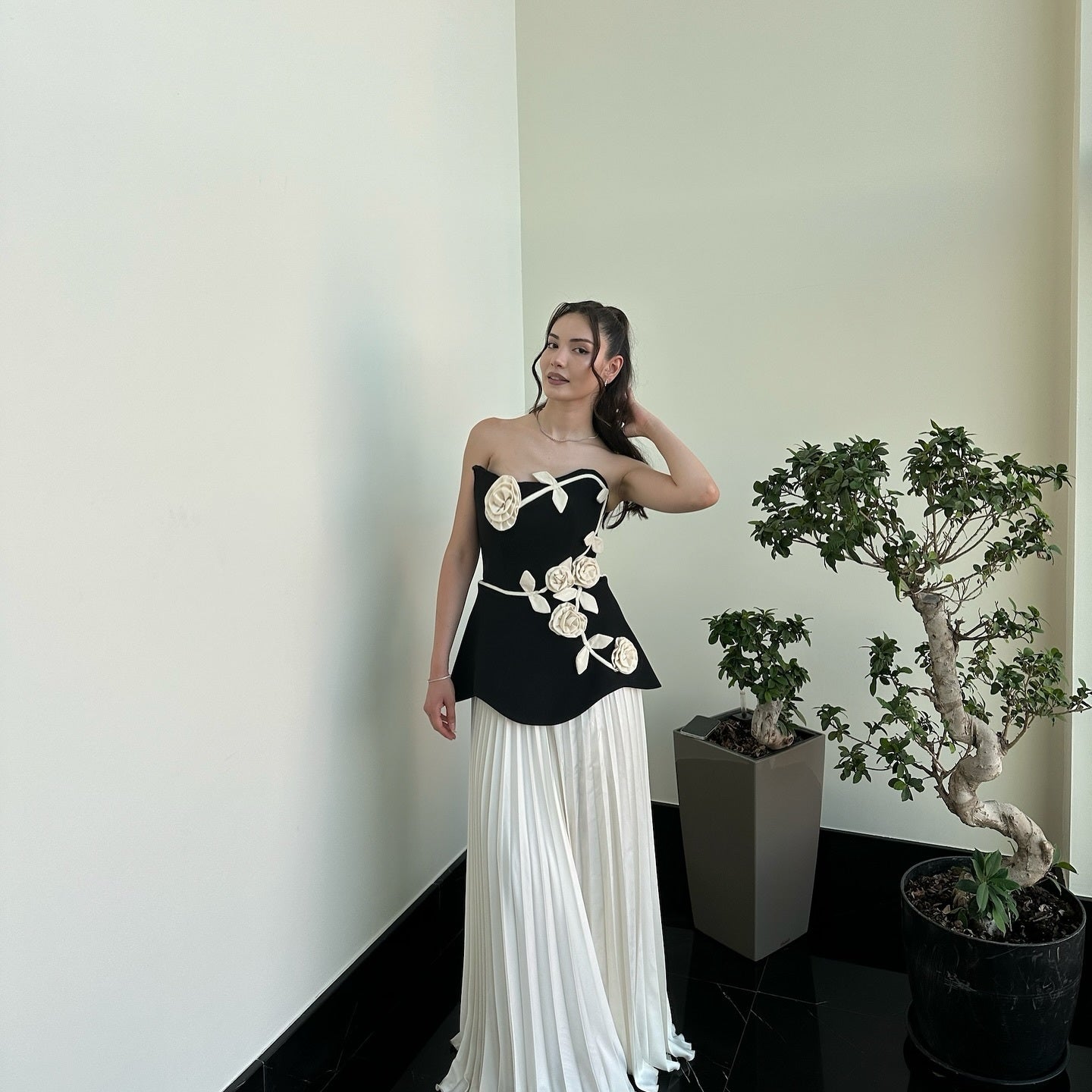 Strapless Floral Peplum Pleated Midi Dress Black White HV2612
