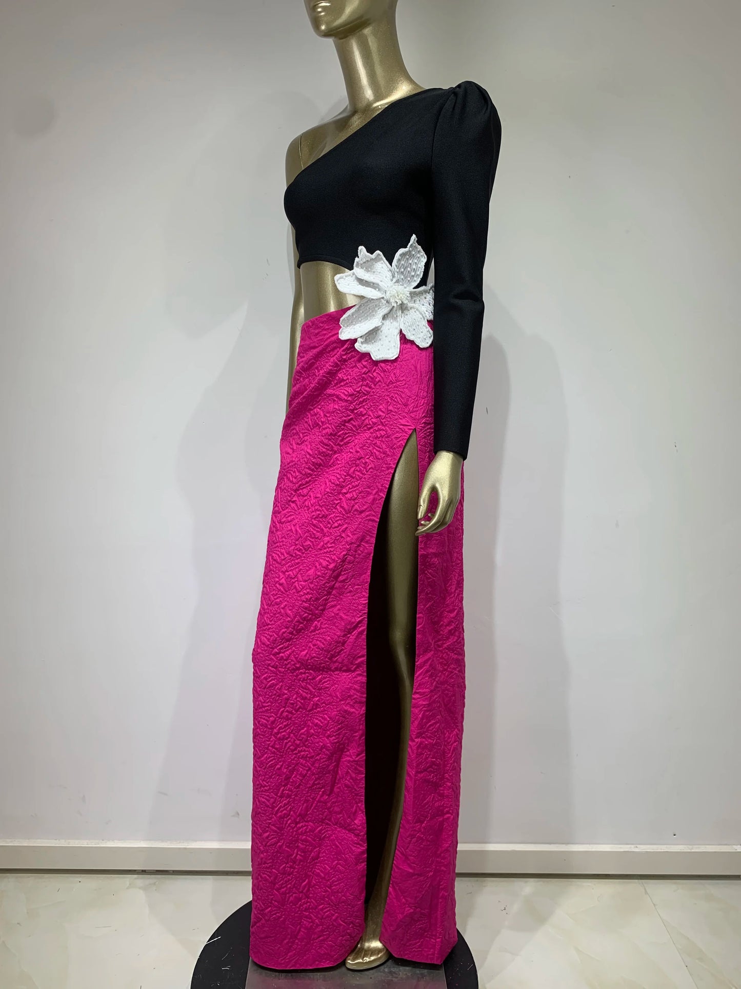 One Sleeve Flower Maxi Dress Black Hot Pink HV9931