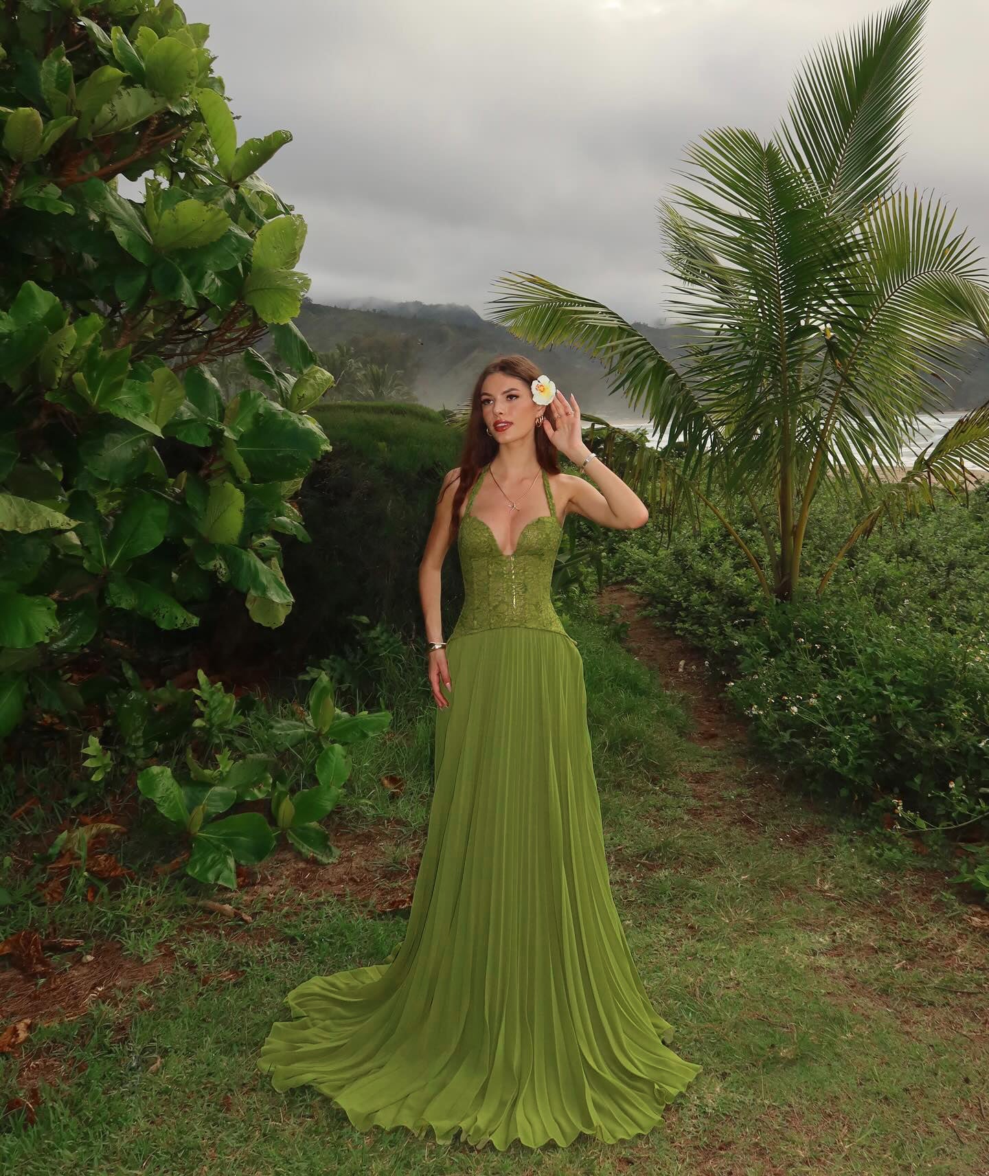 Halter Pleated Corset Maxi Dress Green HV0095