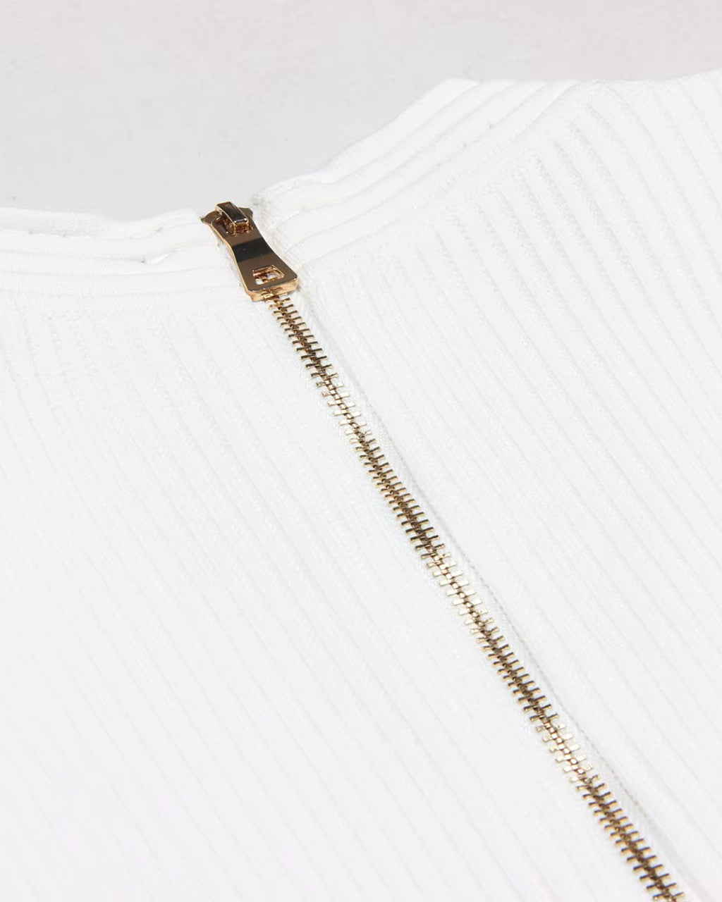Short Sleeve Fluted Knitted Dress