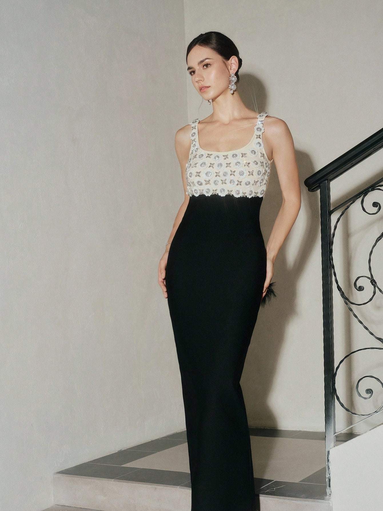 Floral Bustier Maxi Dress Black Ivory HV2607